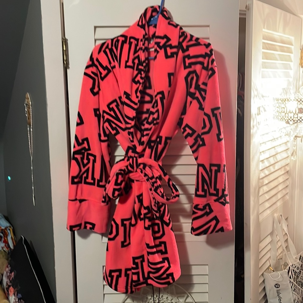 VS PINK Hot pink Robe